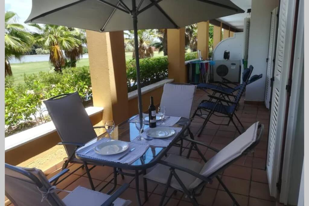 Apartamento T2, Urbanizacao Golf, Isla Canela Huelva Esterno foto